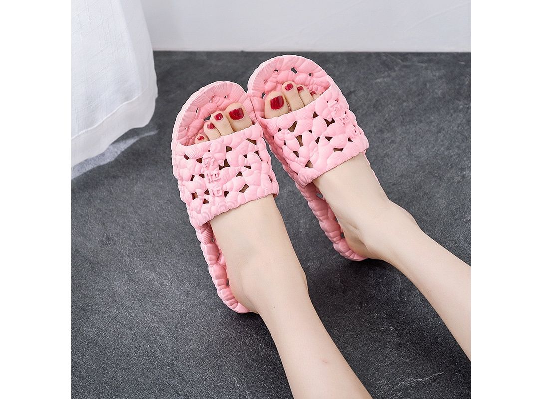 Custom SPA Guest Comfortable White Poly Fleece Open Toe Four Season Bathroom  Disposable Hotel Slippers - China Hotel Slippers and Biodegradable Slippers  price | Made-in-China.com