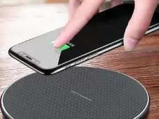 FAST WIRELESS CHARGER PAD FOR IPHONE QI WIRELESS CHARGING STAND FOR ANDROID PHONE CAR