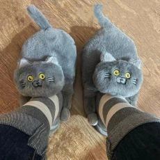 Fuzzy Cat Slippers for Women Indoor and Outdoor,Funny Animal House Shoes with Soft Memory Foam,Comfy Plush Warm Slip-on Slippers,Unique Cat Gifts