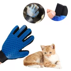 CAT GROOMING WOOL GLOVE – SOFT DESHEDDING PET HAIR REMOVER