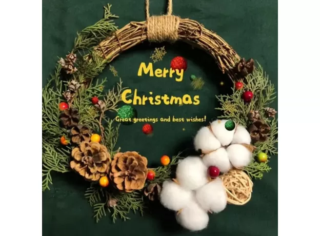 CHRISTMAS WREATH FRONT DOOR WALL HANGING RATTAN ARTIFICIAL FLOWERS RED BERRY VENUE LAYOUT