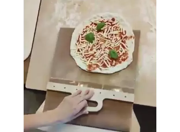 SLIDING PIZZA PEEL THE PIZZA PEEL WITH BRUSH TRANSFERS PERFECT PIZZA PADDLE  WITH HANDLE
