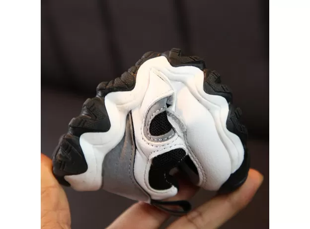 CHILDREN CASUAL SPORT SNEAKERS – BREATHABLE LEISURE TRAINERS FOR BOYS & GIRLS