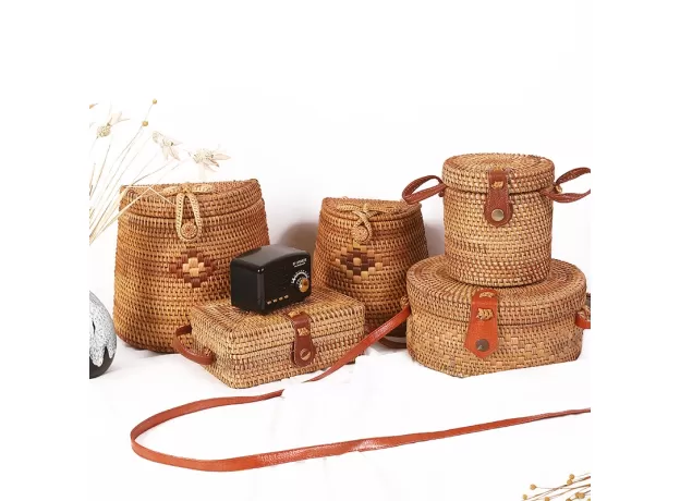 ROUND WOVEN RATTAN BAG - HANDMADE STRAW SHOULDER HANDBAG | PROTECHSHOP