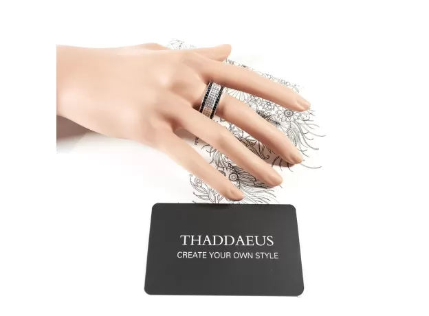 BLACK AND WHITE RING,THOMAS STYLE GLAM FASHION GOOD JEWELRY FOR WOMEN