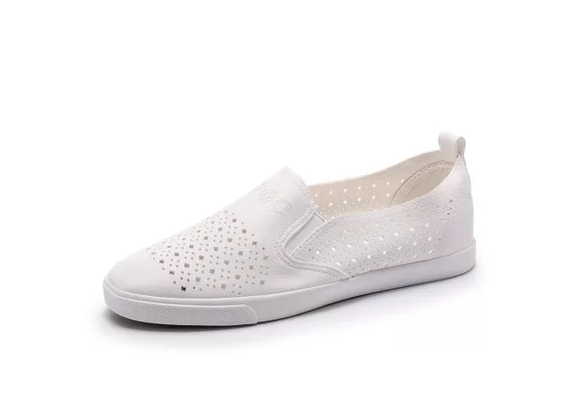 WOMEN HOLE SHOES LADIES LEATHER SHOES BREATHABLE WOMEN FLATS SHOES VULCANIZED SLIP ON WOMEN SNEAKERS