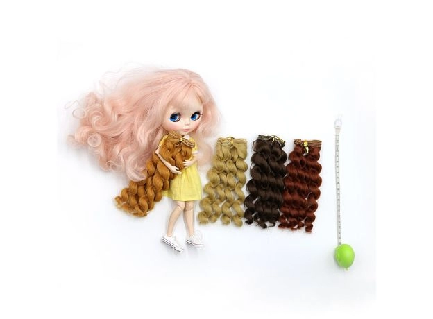 GIRLS DOLLS WIGS COLORFUL ALL COLOR ARE AVAILABLE
