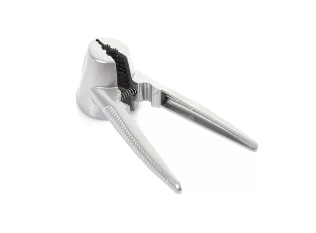 NUT CRACKERS ZINC ALLOY WALNUT CLIP FUNNEL TYPE WALNUT CLIP SMALL WALNUT TONGS FRUIT TOOLS