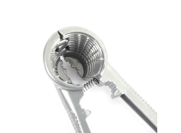 NUT CRACKERS ZINC ALLOY WALNUT CLIP FUNNEL TYPE WALNUT CLIP SMALL WALNUT TONGS FRUIT TOOLS