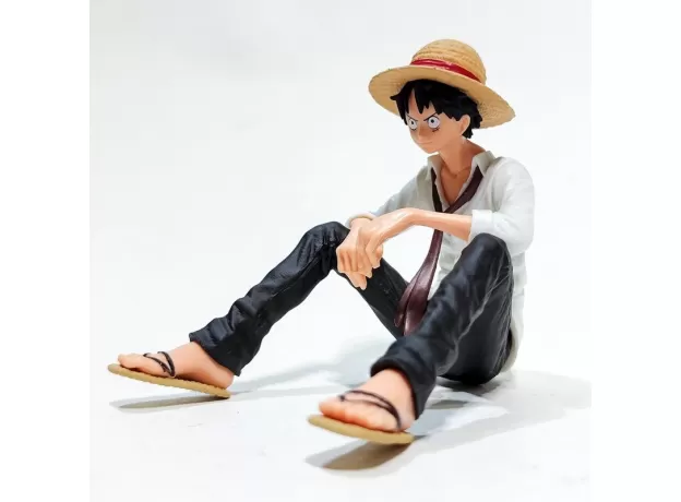 ONE PIECE FIGURES SITTING LUFFY FIGURINE SHIRT PHOTO ARTIST STYLIST MODEL DECORATION TOYS