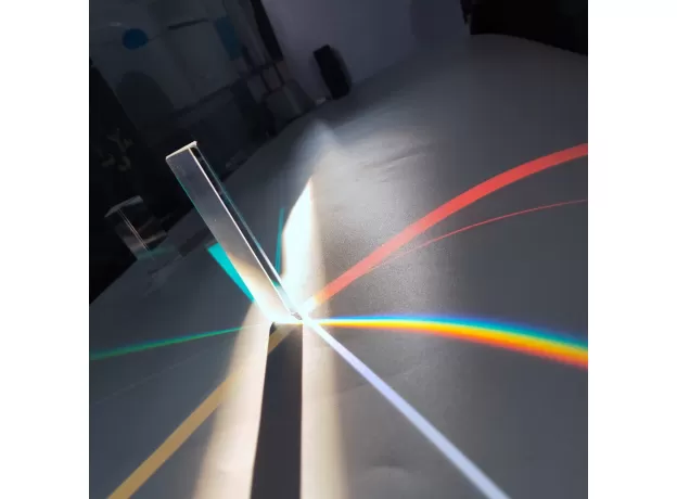1PCS  OPTICAL GLASS RIGHT ANGLE REFLECTING TRIANGULAR PRISM FOR TEACHING LIGHT SPECTRUM RAINBOW