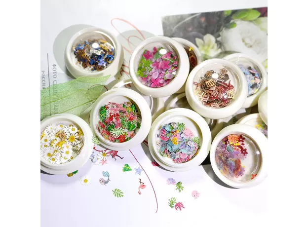 NAIL ART DECORATIONS NAIL ACCESSORIES DAISY FLOWERS AND LEAVES  MIXED NAIL PASTES